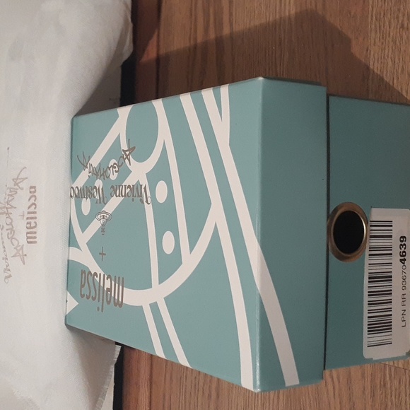 Red Anglomania sneakers - Picture 6 of 6